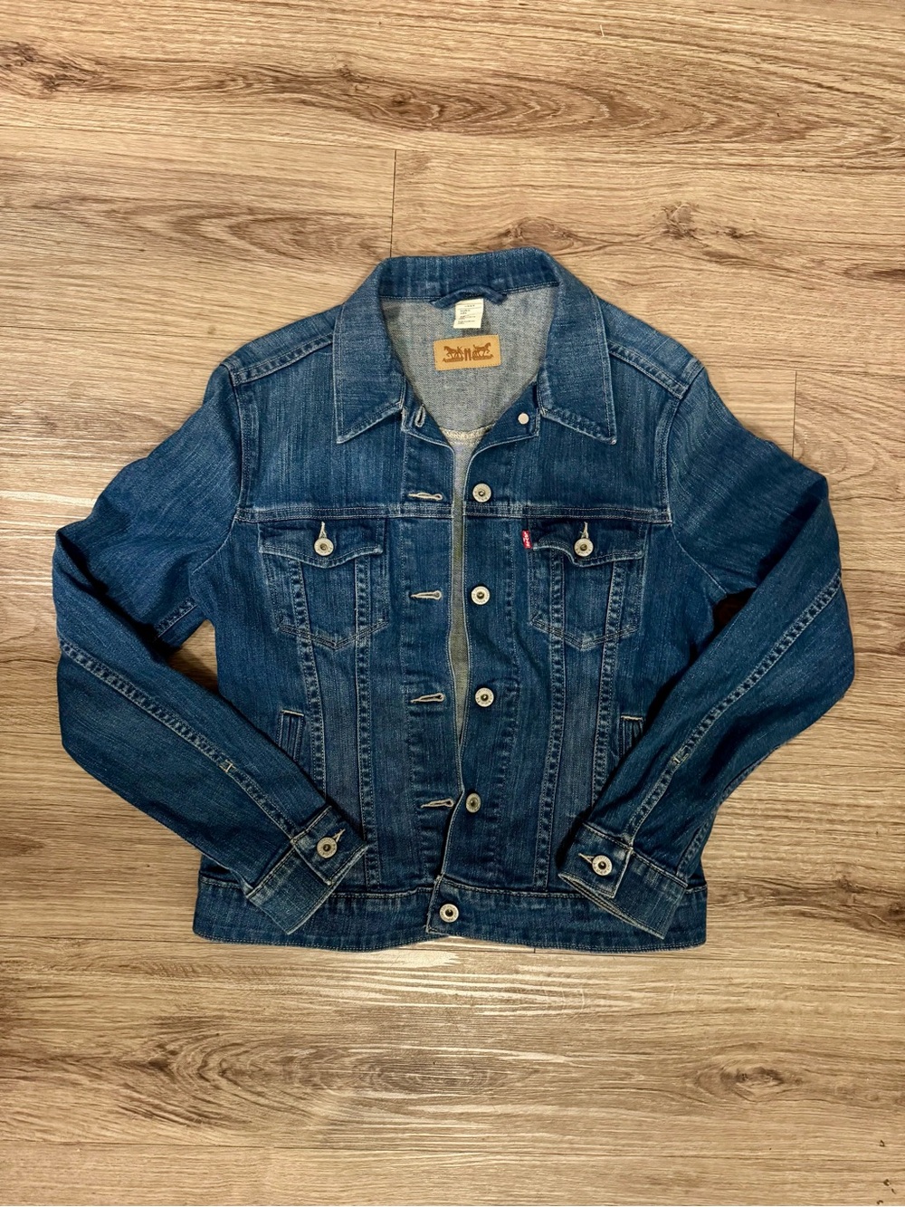 Levi's Women’s Dark Blue Denim Trucker Jacket Sz L